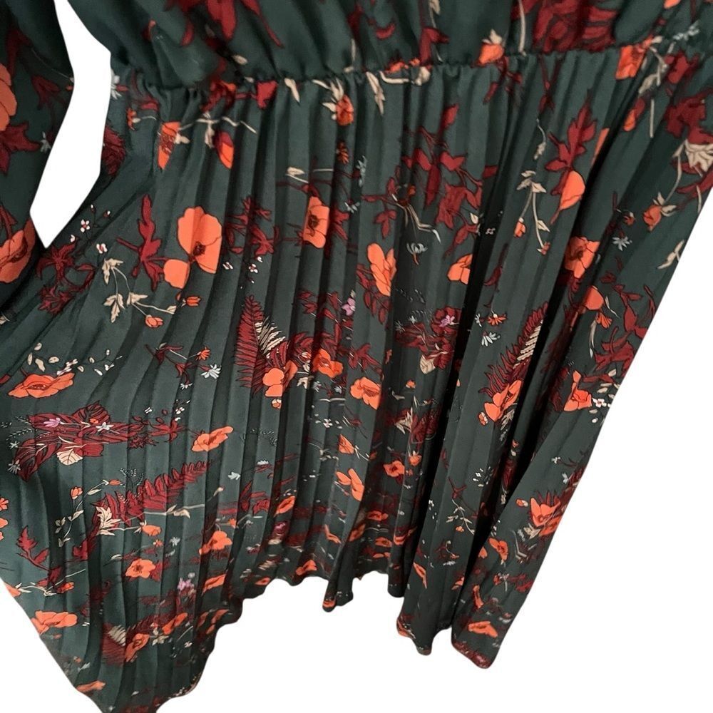 Shein Cottagecore Vibe Floral Long Sleeve Dress in Forest Green in Size Large - Picture 8 of 12
